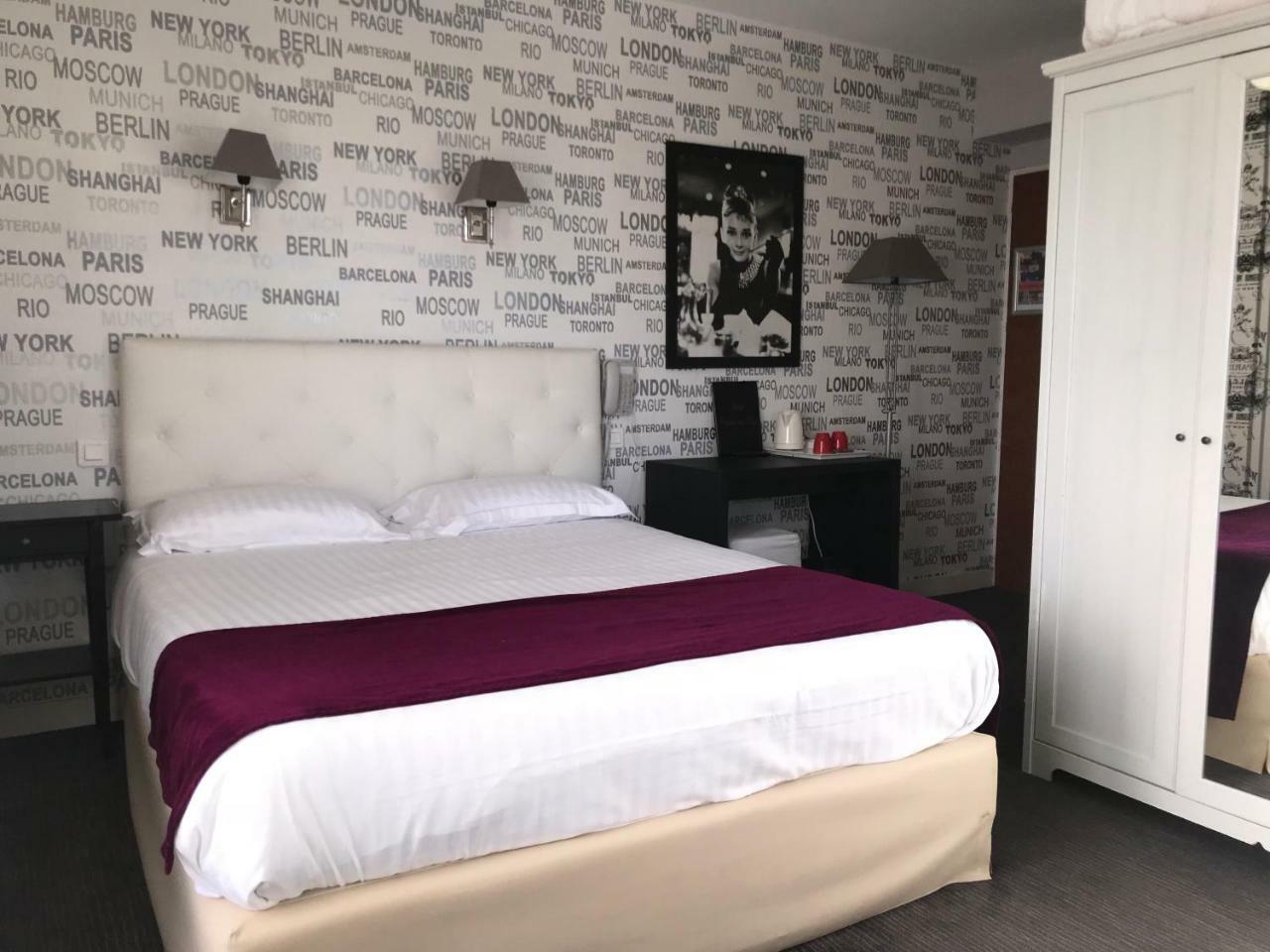 Hotel Calme Des Pins & Spa Les Sables-dʼOlonne Exteriör bild