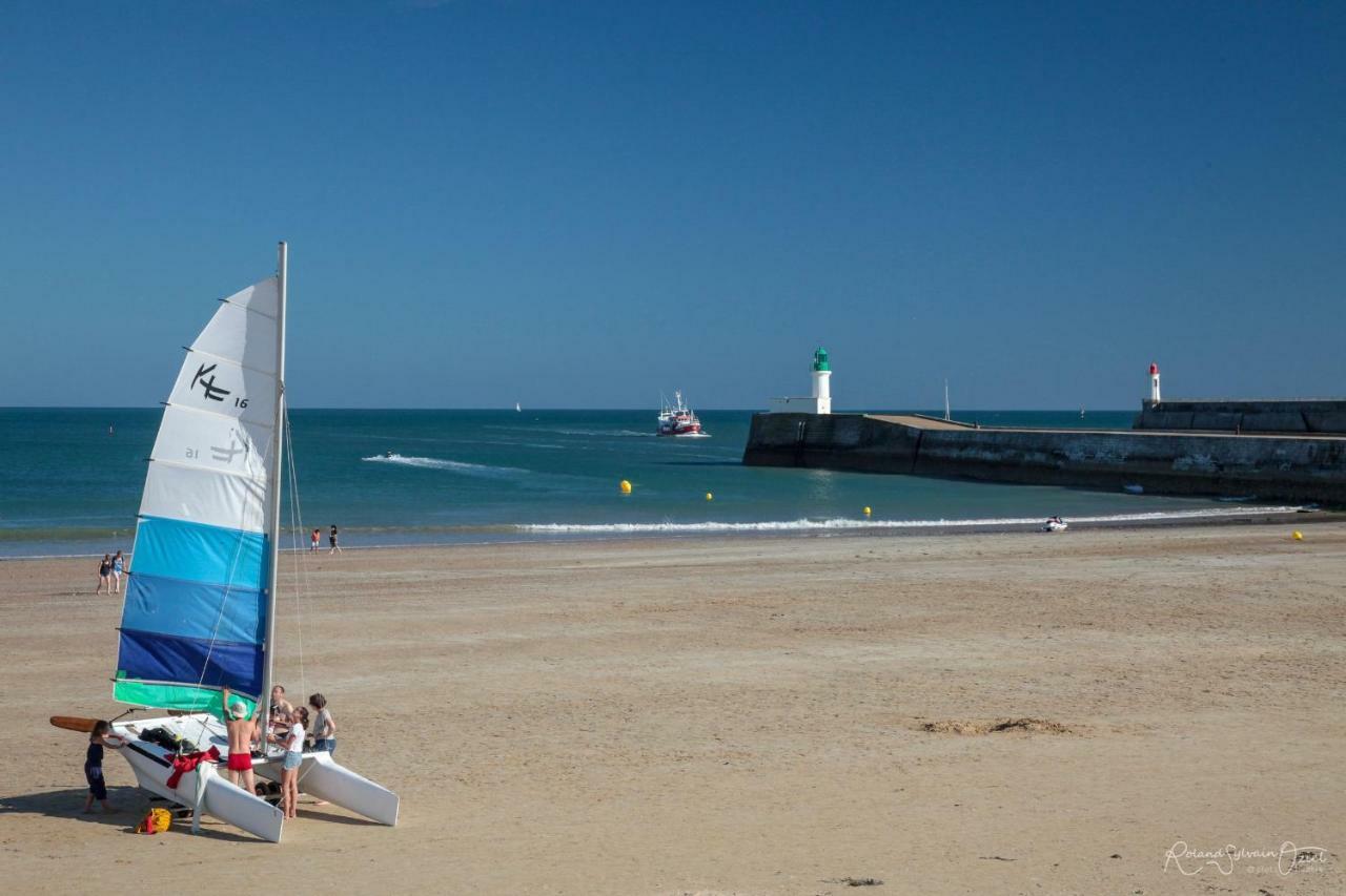 Hotel Calme Des Pins & Spa Les Sables-dʼOlonne Exteriör bild